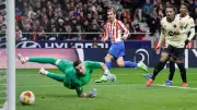 Atlético de Madrid aplasta 4-0 al Barcelona en la ida de semifinales de Copa del Rey