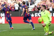 Barcelona derrota al Levante y recupera el liderato de LaLiga española