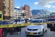 Bloqueos en la Calle 26 por protestas en la Nacional generan caos vial en Bogotá