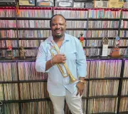 Charli Zapata: 25 años de trompeta y salsa con el Grupo Niche