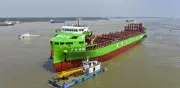 China revoluciona el transporte marítimo con el buque eléctrico más grande del mundo