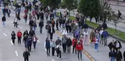 Cinco protestas masivas en Bogotá generan caos vial y alteran el orden público durante tres días
