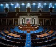 Cámara de Representantes de EE.UU. aprueba eliminar aranceles a Canadá en desafío a Trump