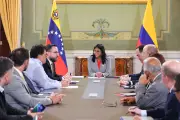 Colombia y Venezuela fortalecen cooperación energética y económica en reunión de alto nivel
