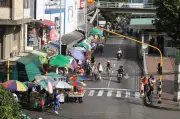 Comerciantes formales de Bucaramanga denuncian caos e informalidad que afectan sus ventas