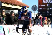 Daniel Felipe Martínez se consolida en la Vuelta al Algarve tras destacada actuación en la montaña