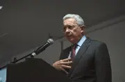 Defensa de Álvaro Uribe recusa a magistrados de la Corte Suprema en caso de aportes de campaña