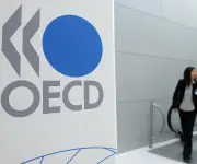 Desempleo en la OCDE se mantiene estable en 5% en diciembre de 2025, con Colombia entre países con alza