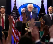 EE.UU. aprueba histórico proyecto para llevar electricidad a Puerto Rico desde República Dominicana