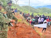 Ejército denuncia asonada de 400 personas en Jamundí para frenar operaciones militares