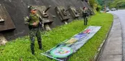 Ejército desmonta vallas propagandísticas del Clan del Golfo en Antioquia