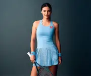 Emma Raducanu deja Nike y firma con Uniqlo en histórico cambio de patrocinio