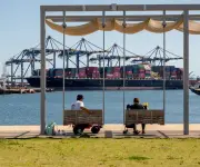 Empresas y consumidores de EE.UU. cargaron con el 90% de los costos arancelarios en 2025