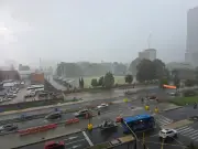 Fuerte granizada paraliza Bogotá: caos vehicular en hora pico del viernes