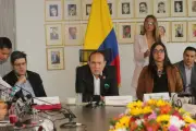 Gobierno convoca reunión urgente tras suspensión del aumento salarial por Consejo de Estado