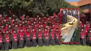 Gradas colapsan durante foto de graduación en universidad mexicana: 33 heridos