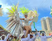 Gran Parada de Comparsas del Carnaval de Barranquilla fusiona fantasía y tradición en la Vía 40