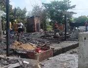 Incendio arrasa con 8 viviendas en Cartagena: 27 personas afectadas, entre ellas niños y adulta mayor