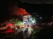 Incendio de gran magnitud afecta bodegas de Distri-Papis en Turbana, cerca de Cartagena