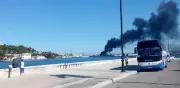 Incendio de gran magnitud en refinería de La Habana: humo visible desde la bahía