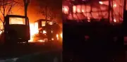 Incendio devora 14 buses de Metrolínea en portal de Girón: bomberos controlan emergencia