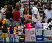 Inflación de Brasil se acelera en enero y complica recorte de tasas del Banco Central