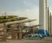 Irán negocia compra de misiles supersónicos chinos ante despliegue naval de EE.UU.