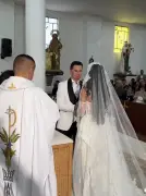 Jhonny Rivera y Jenny López sellan su amor en emotiva boda tradicional en Risaralda