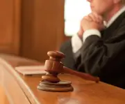 Juez genera polémica por comentarios sexistas en audiencia del caso Marelbys Meza