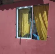 Líder social de 71 años y su familia atacados a pedradas en Cartagena por error