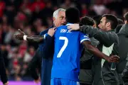 Mourinho cuestiona celebración de Vinicius Jr. tras incidente racista en Champions