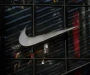 Nike prepara recortes en Converse ante desplome del 30% en ventas y caída de acciones