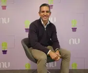 Nu Holdings reporta utilidad neta de US$2.900 millones en 2025, consolidando su crecimiento en Colombia