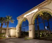 Paramount supera plazo regulatorio en EE.UU. para oferta por Warner Bros. Discovery