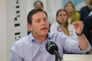 Pinzón promete dragado en Buenaventura 'cueste lo que cueste' en debate presidencial