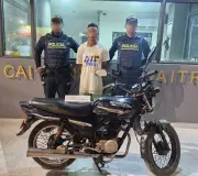 Policía de Cartagena captura a 3 personas y recupera motos robadas en operativos simultáneos