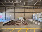 Policía desmantela bodega clandestina de cigarrillos y licores de contrabando en Barranquilla