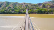 Puente de Occidente: Monumento Nacional de Antioquia que cautiva a los turistas