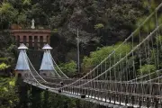 Puente de Occidente: Monumento Nacional de Antioquia que cautiva a turistas
