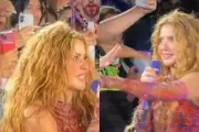 Shakira reacciona con sorpresa a foto demonizada de Piqué en concierto salvadoreño