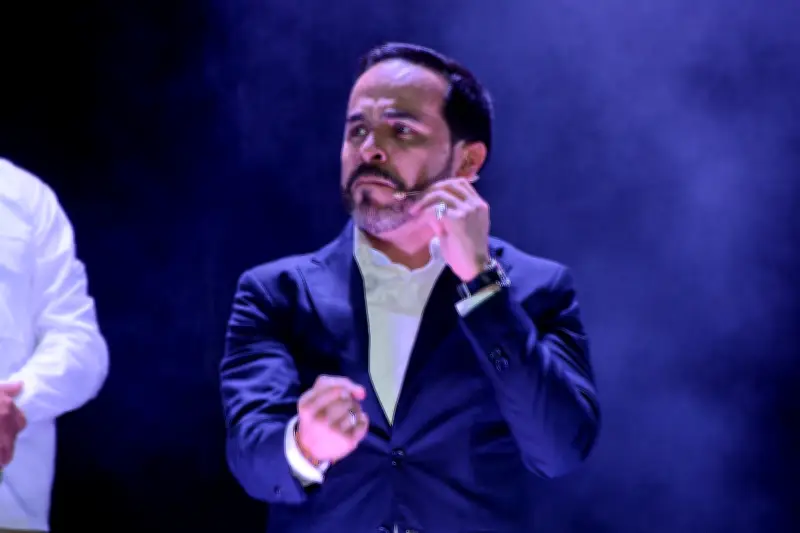 Abelardo de la Espriella denuncia guerra sucia contra su campaña presidencial