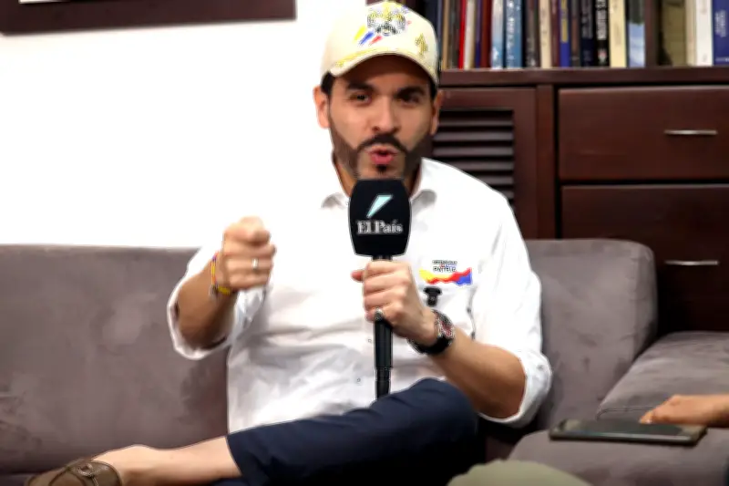 Abelardo de la Espriella desafía a partidos tradicionales: “Colombia necesita un outsider”