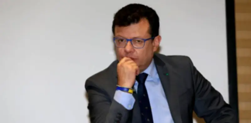 Abogada de Hollman Morris responde a denuncias de acoso sexual contra gerente de RTVC