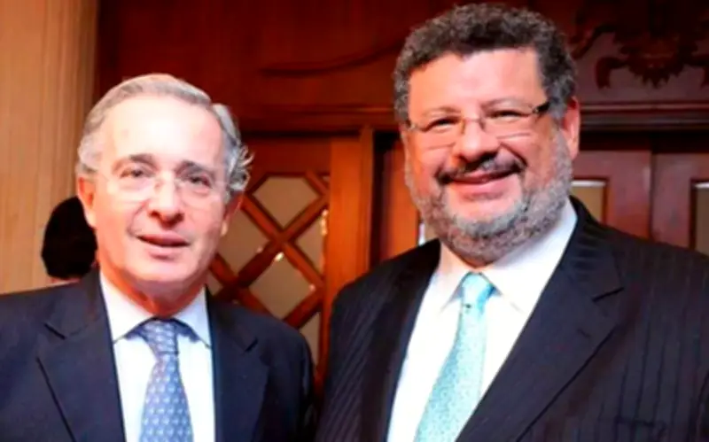 Abogado de Uribe respalda candidato del Centro Democrático en elecciones al Congreso