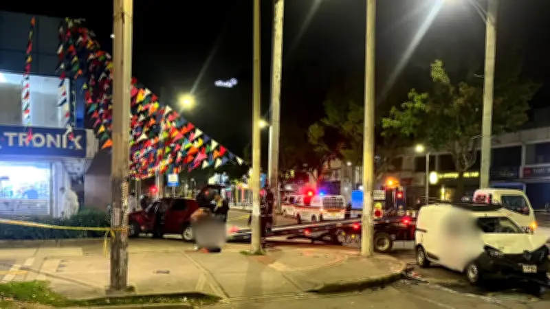 Accidente vial en Bogotá deja una mujer fallecida y tres heridos tras presunta omisión de semáforo