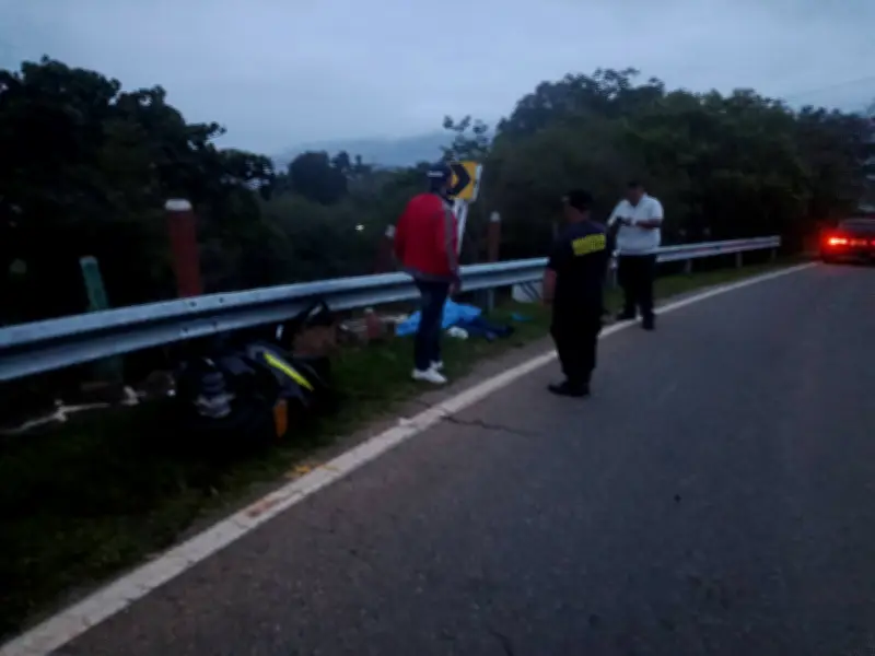 Accidente vial en Santander deja un muerto y un herido en motocicleta