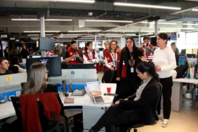 Acoso sexual en medios colombianos: violencia estructural expulsa a mujeres periodistas