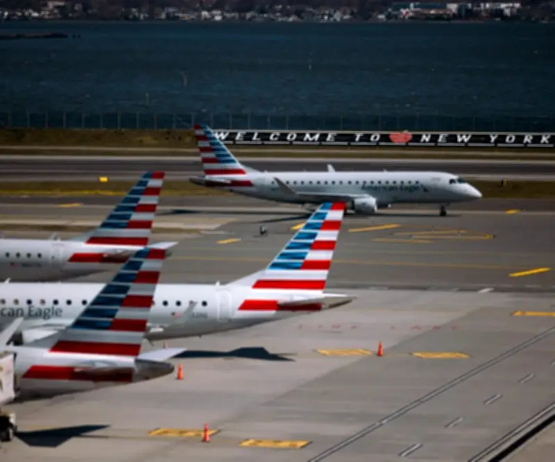 Aerolíneas de EE.UU. enfrentan mercado bajista por alza de combustible por conflicto con Irán