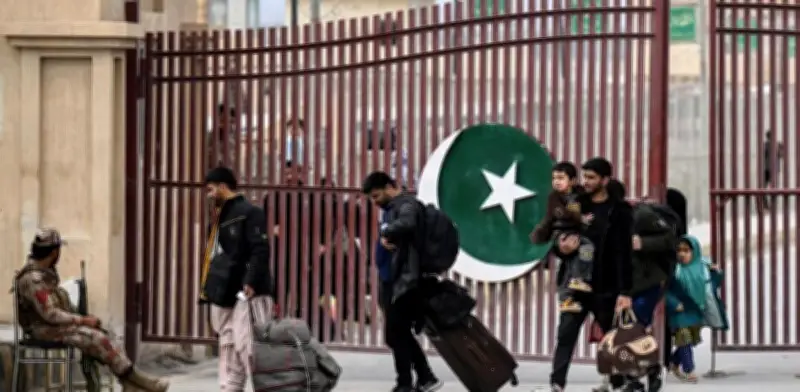 Afganistán despliega ofensiva letal contra Pakistán con 56 civiles muertos y 66.000 desplazados