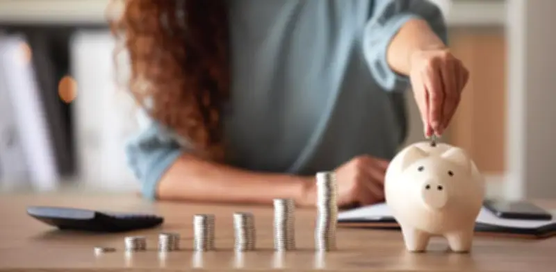 Ahorro en Colombia: Cómo definir porcentajes según edad, ingresos y estabilidad laboral